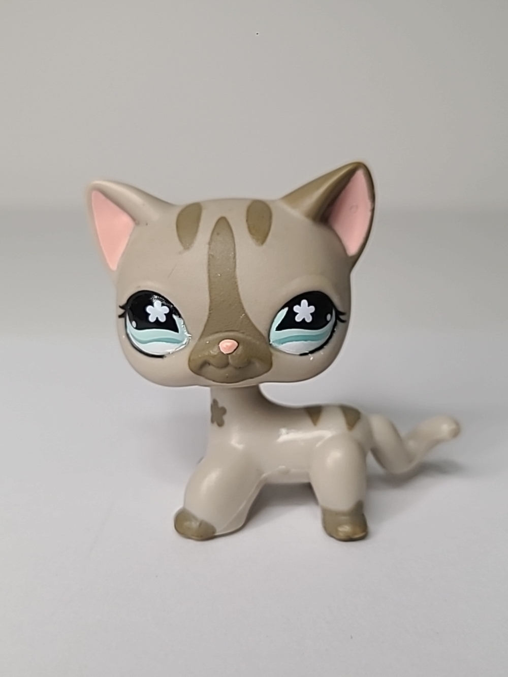 Littlest Pet Shop Brown Short Hair Cat #468 Flower Eyes LPS